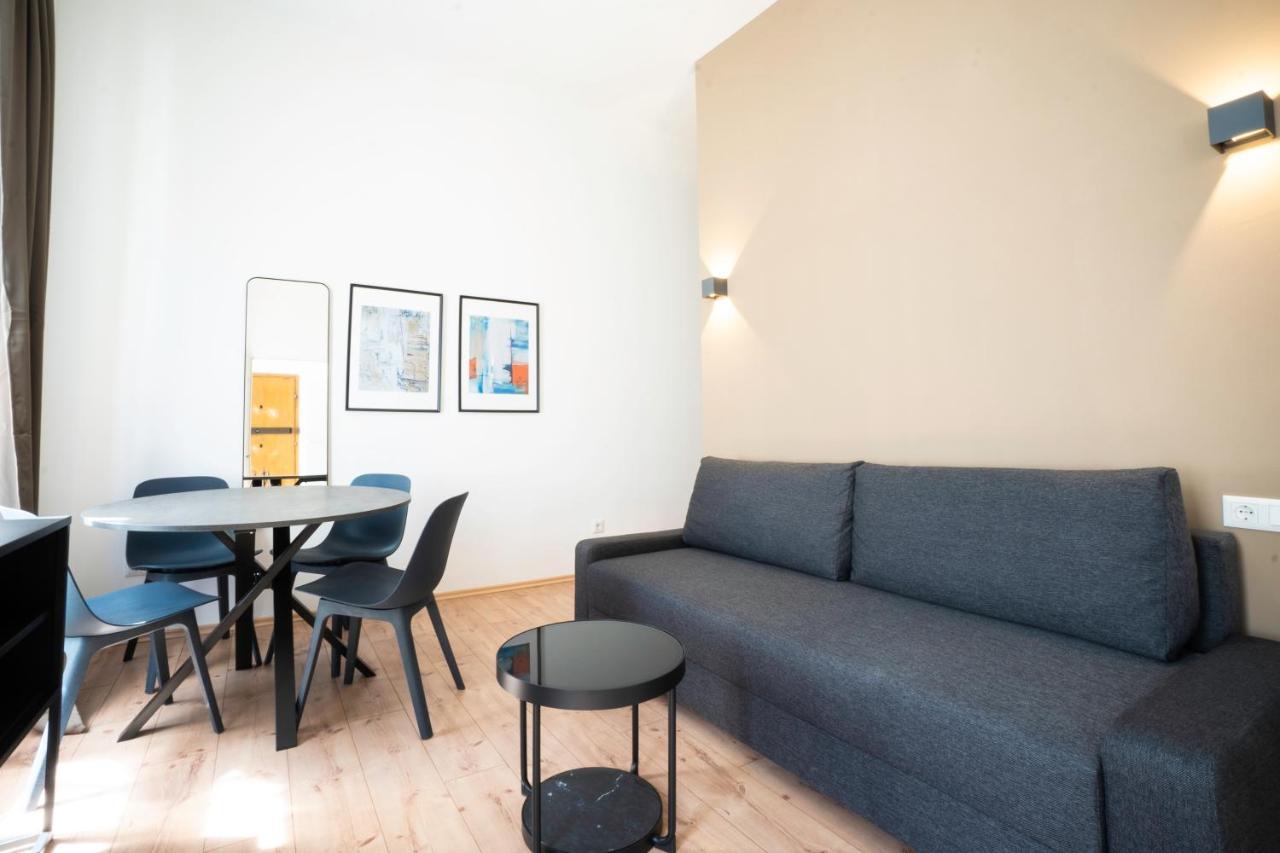 Modern 1-Bedroom Apartment Next To Praterstern Vienna Exterior photo